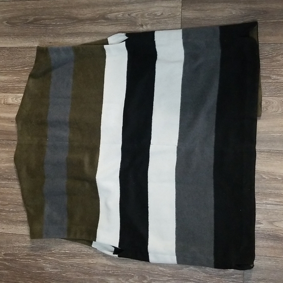 Lucky Brand Boho Striped Blanket Poncho - Picture 7 of 9